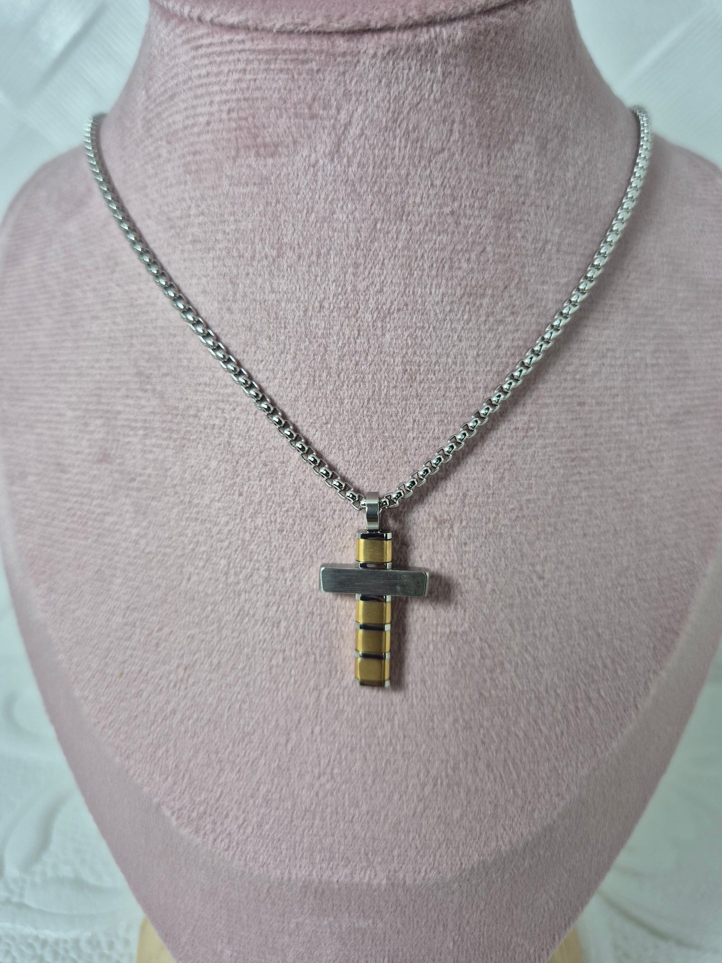 070126 Men's Neck #7