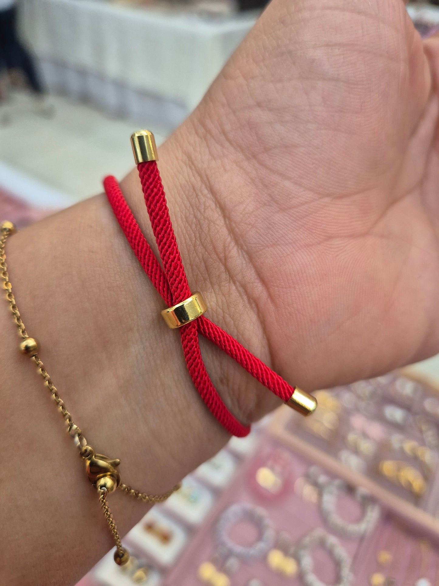 Pulsera Virgen, Ajustable