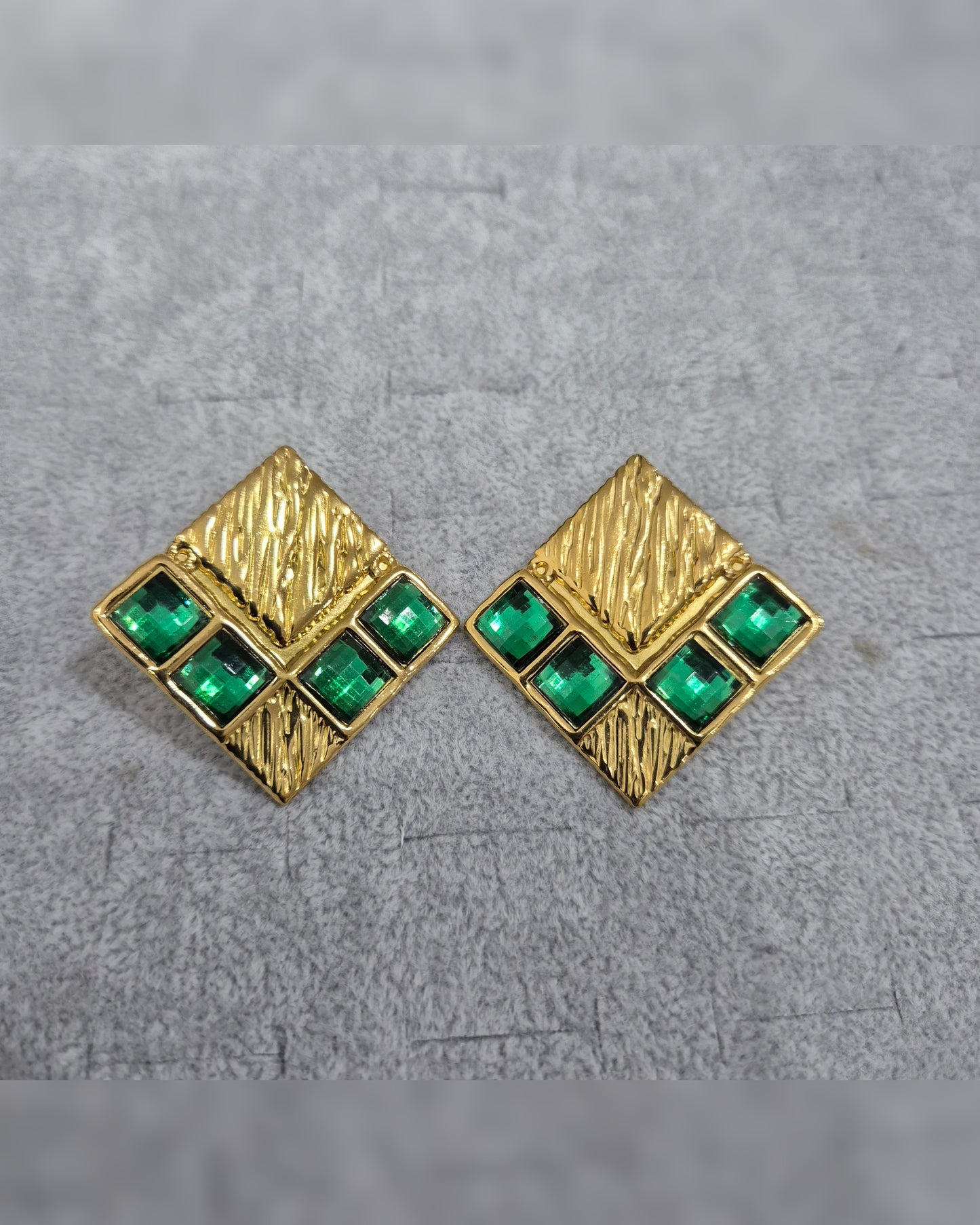 201112 Arete Rombo Verde